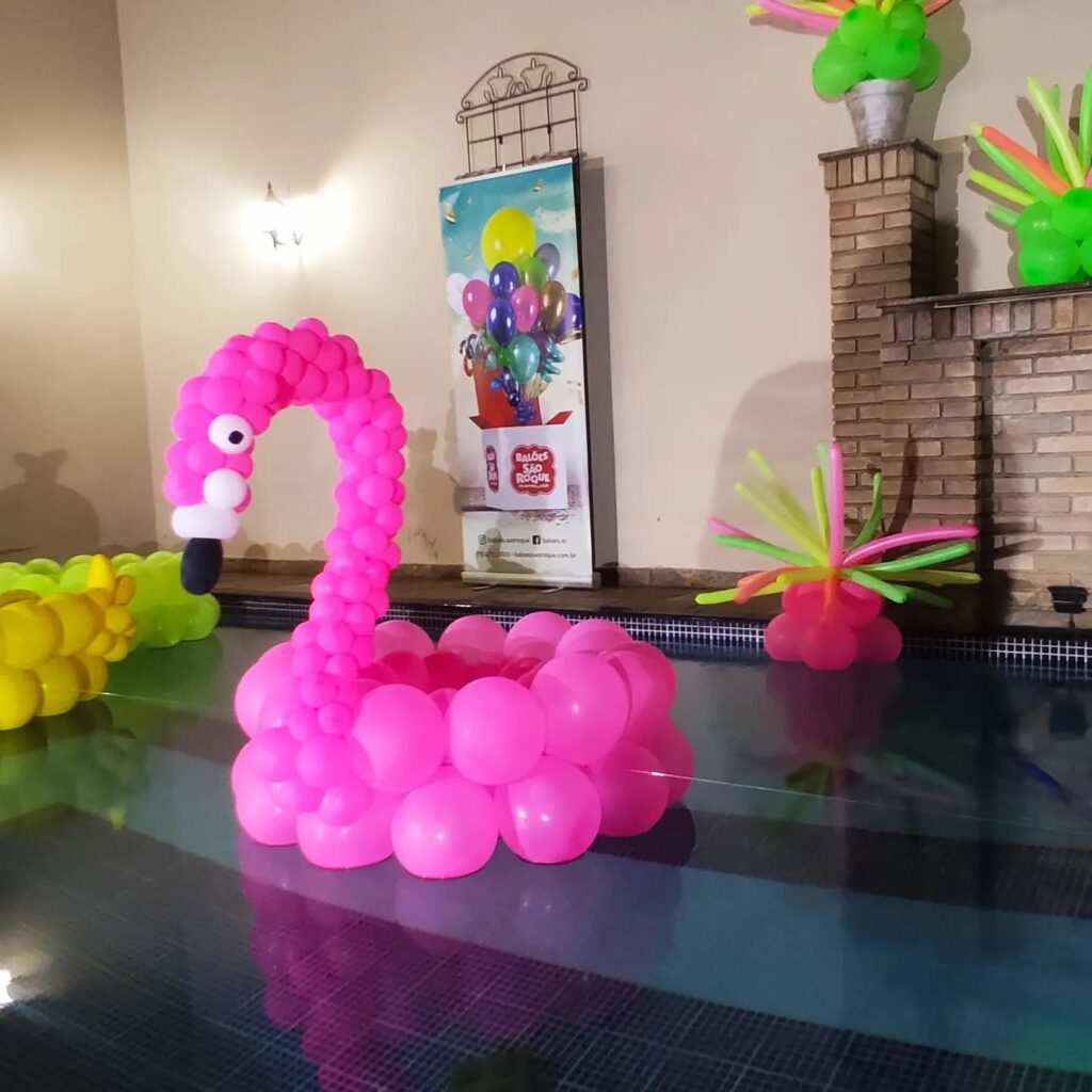 Decoração Pool Party: Flamingo de balões