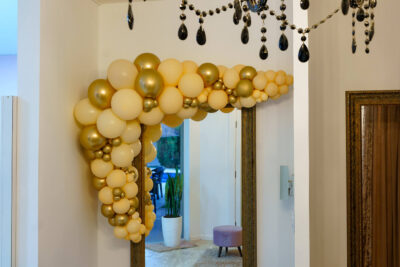 Decoração de Espelho com Dourado