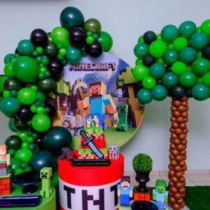 Best 10+ Roblox Birthday Party Ideas  Festa com decoração de balões, Festa  de aniversário na piscina, Ideias de festa de aniversário
