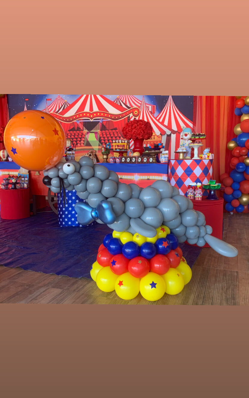 Decoração de festa tema Circo, foca feita de balões