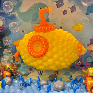 Escultura Submarino com Balões