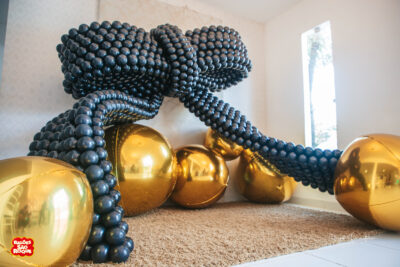 Decoração Luxuosa com Laço de Balões