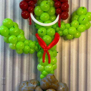 Escultura de Cacto: uma solução cenográfica versátil para o tema junino