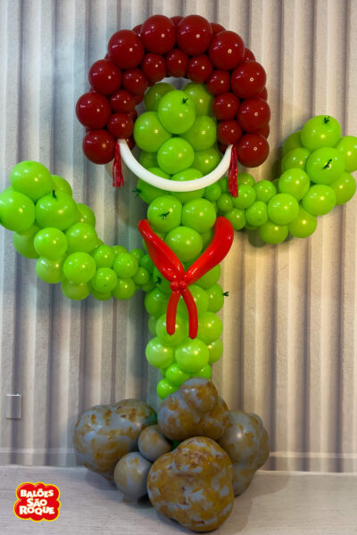 Escultura de Cacto: uma solução cenográfica versátil para o tema junino