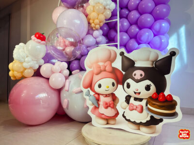 Arco orgânico com Esculturas de doces