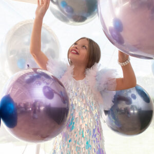 Espaço instagramável com balões metalizados